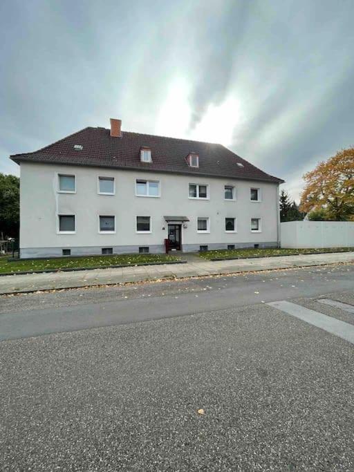 Zentrale Grosse Vollausgestattete Wohnung Fuer Alle Zwecke Perfekt Geeignet Witten Exterior foto